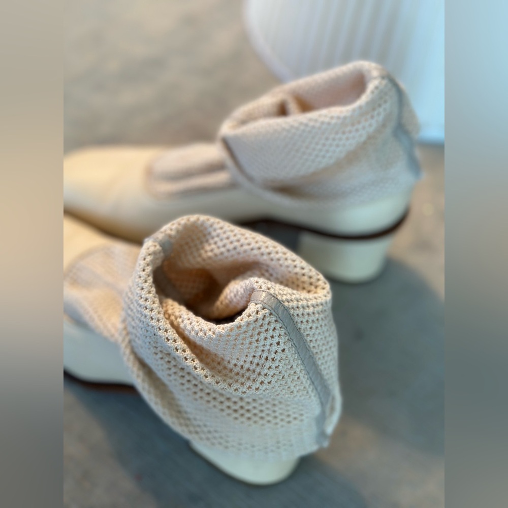 The trendiest booties you ll ever had. Italy. Not seen anywhere. Cream leather